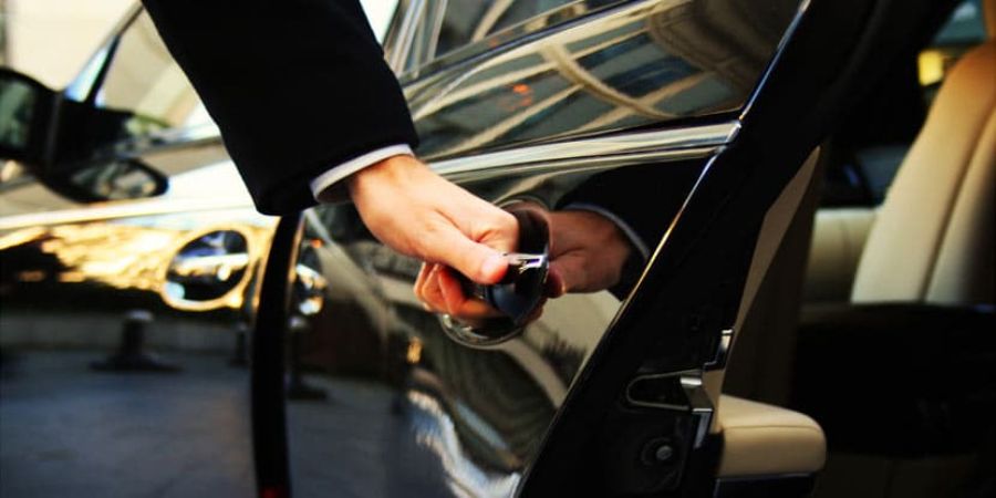 Valentines’ Day Limousine Rental