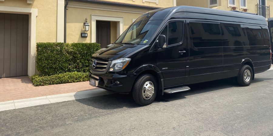 Executive Limo Service Ontario CA – Reliable Travel