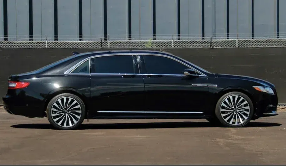 chauffeur service Ontario CA, private chauffeur Ontario, black car service Ontario CA, executive chauffeur Ontario, Ontario luxury transportation