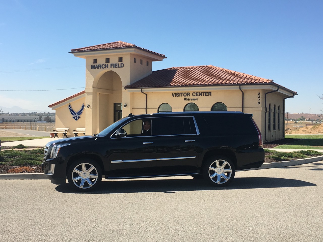 Corporate Travel Ontario CA – Limo & Sedan Services