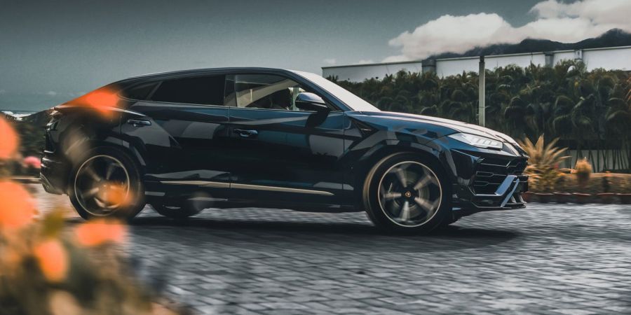 Top 4 Limo Rental Myths Debunked!